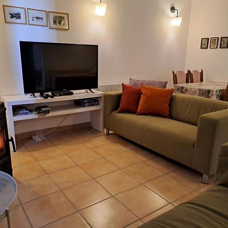 Chatrou Chatelraould-Saint-Louvent Esterno foto